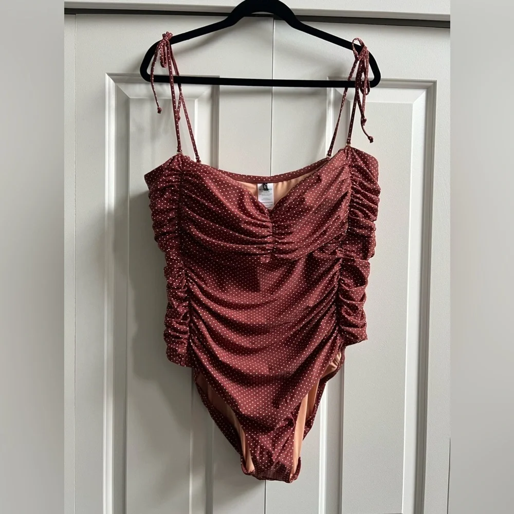 NWT J.Crew Ruched One Piece Swimsuit Size 22 Tie Strap Polka Dot Tummy Control